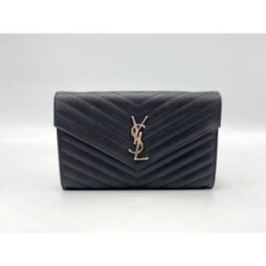 サンローラン カサンドラ チェーン ウォレット 黒 キャビアスキン SV金具 377828 買取実績【買取日：2025年3月18日】