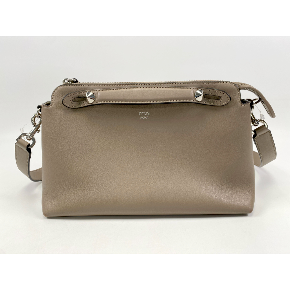 フェンディ バイザウェイ ミディアム レザー グレージュ 8BL146 買取 