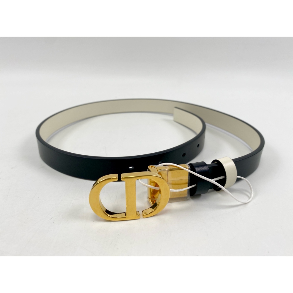 Dior クリスチャン ディオール シグネイチャーロゴバックル レザー 革