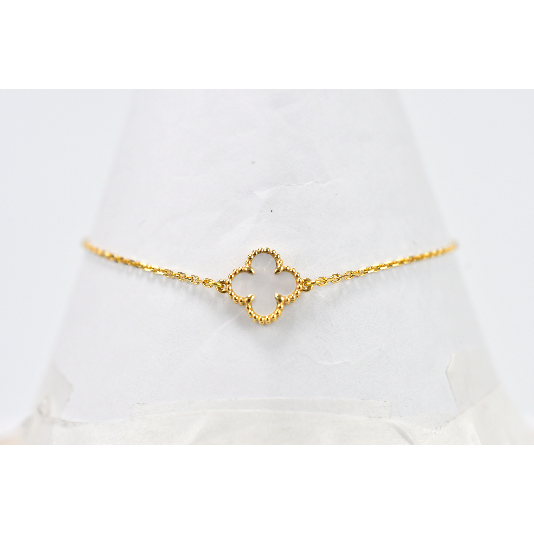 ヴァンクリーフアルハンブラ マザーオブパール ブレスレット