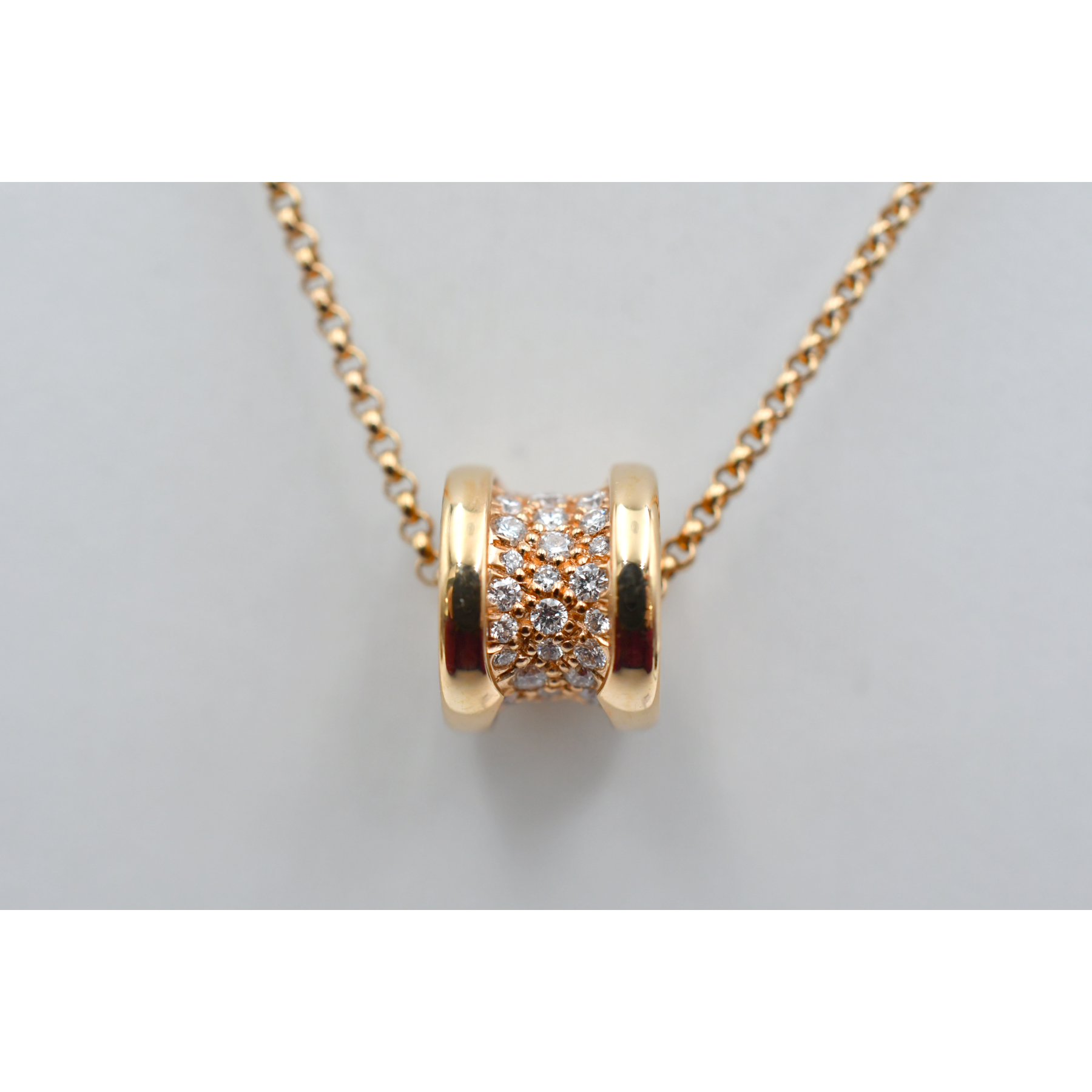 ブルガリ　ビーゼロワンネックレス　チェーンセット　パヴェダイヤ ブルガリ(BVLGARI)ブルガリ B-zero1 ビーゼロワン パヴェダイヤ