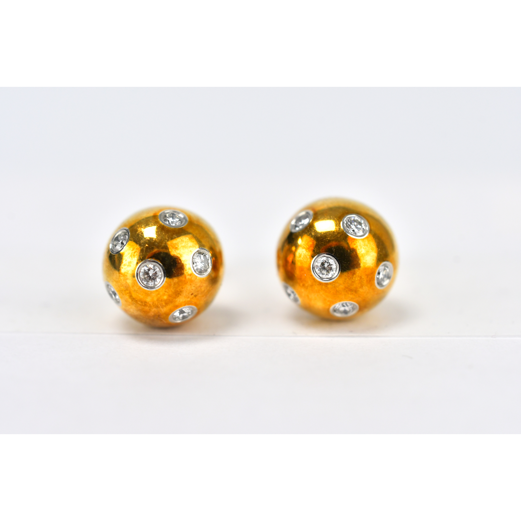 ティファニー ドッツボール ダイヤピアス YG Bランク