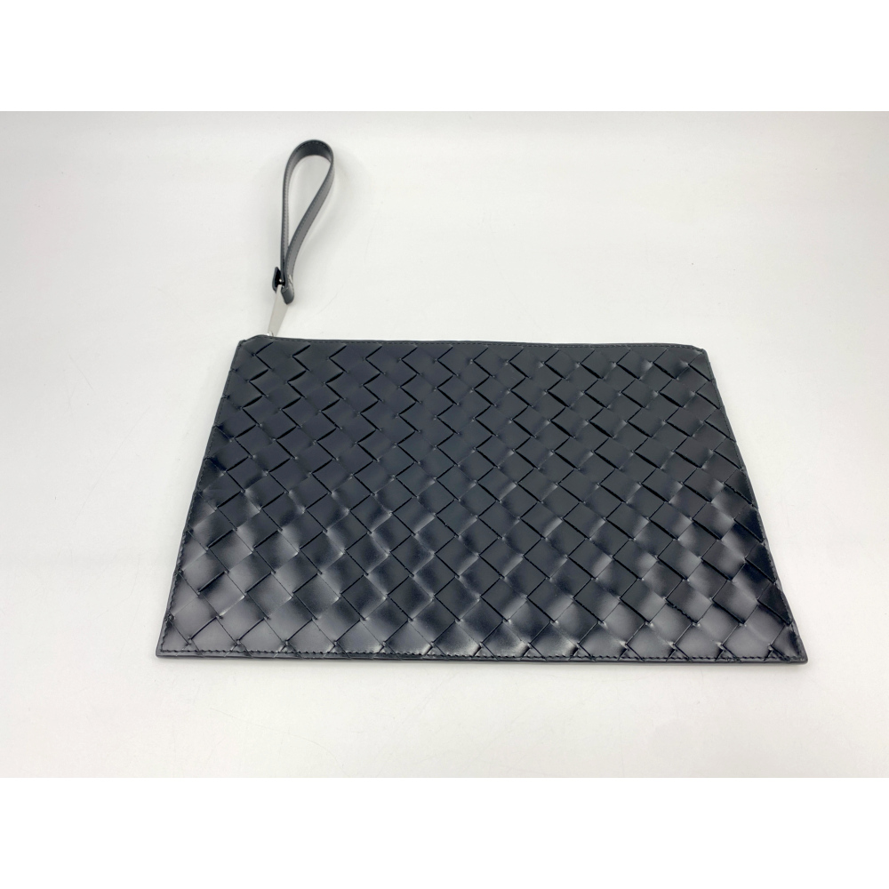 ボッテガヴェネタ イントレチャート クラッチバッグ 黒 レザー Aランク