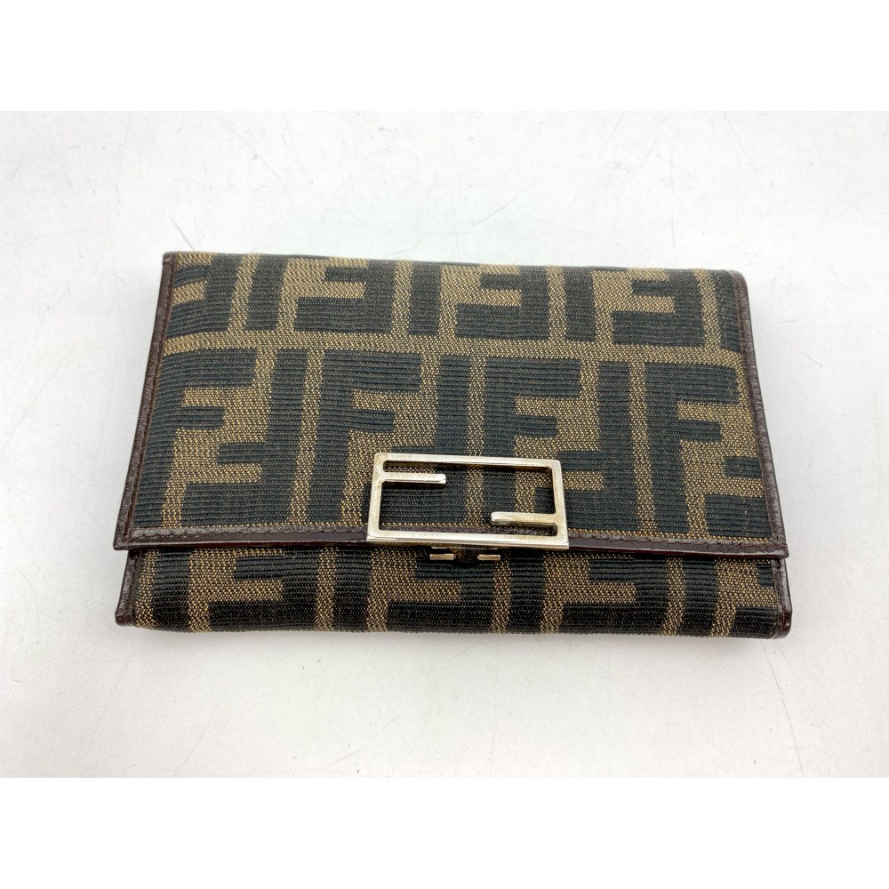 フェンディ ズッカ柄 三つ折り長財布 キャンバス×レザー 買取