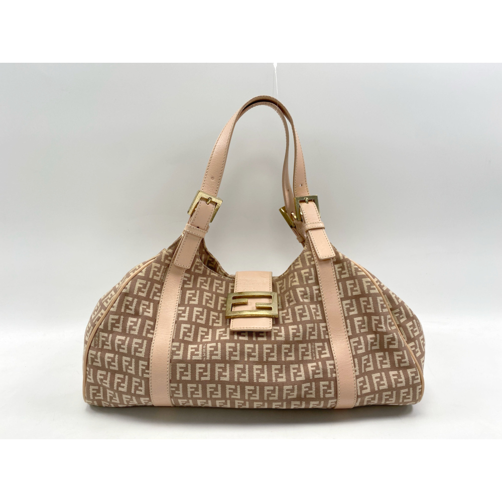 FENDIフェンディ☆マンマバケット☆ズッカ柄☆アイボリー FENDI フェンディ ズッカ柄 マンマバケット ショルダーバッグ