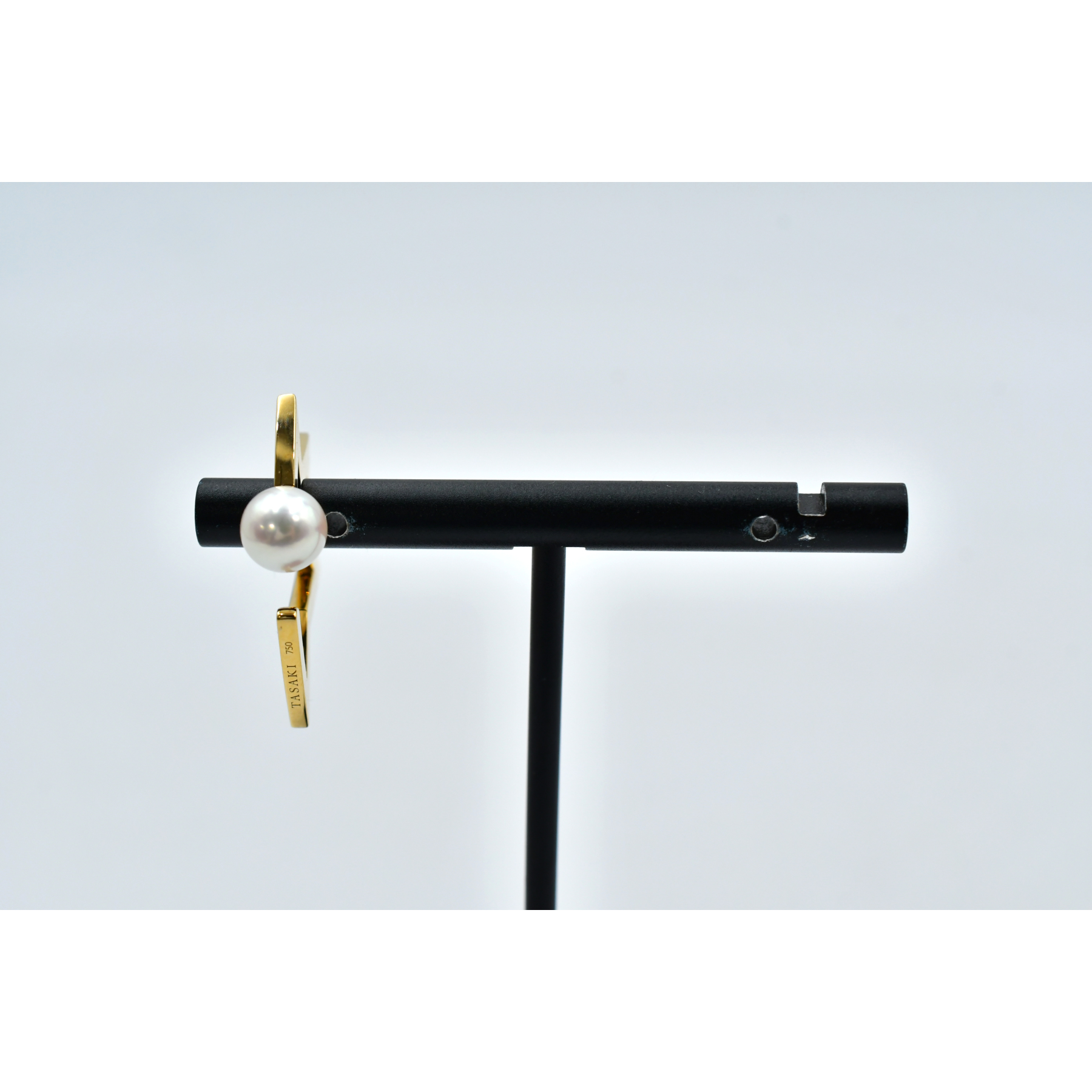 タサキ コメット パールイヤーカフ 750 7.2mm Bランク