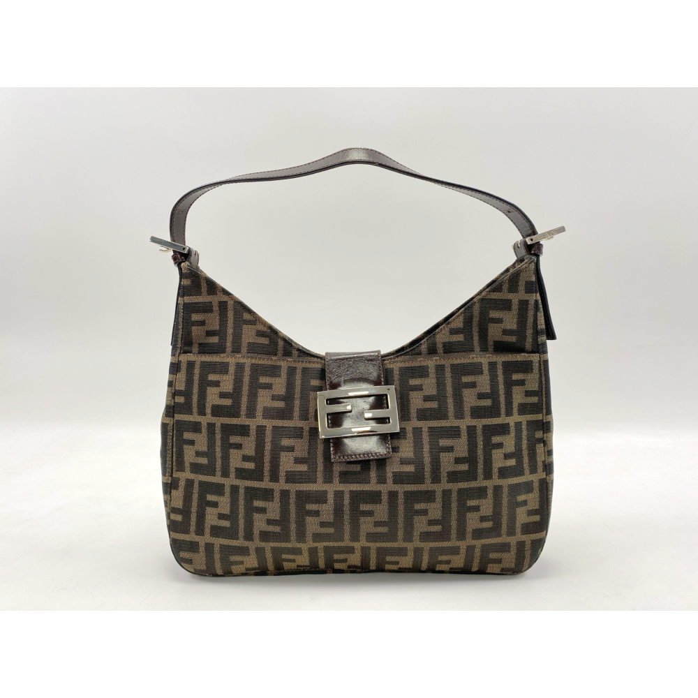 フェンディ バケット マンマバゲット スエード バッグ HB05351 フェンディ バケット マンマバゲット スエード バッグ HB05351