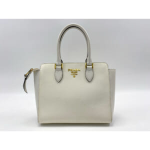 プラダ トライアングル レザー 2WAYハンドバッグ ホワイト 1BA333 プラダ トライアングル レザー 2WAYハンドバッグ ホワイト