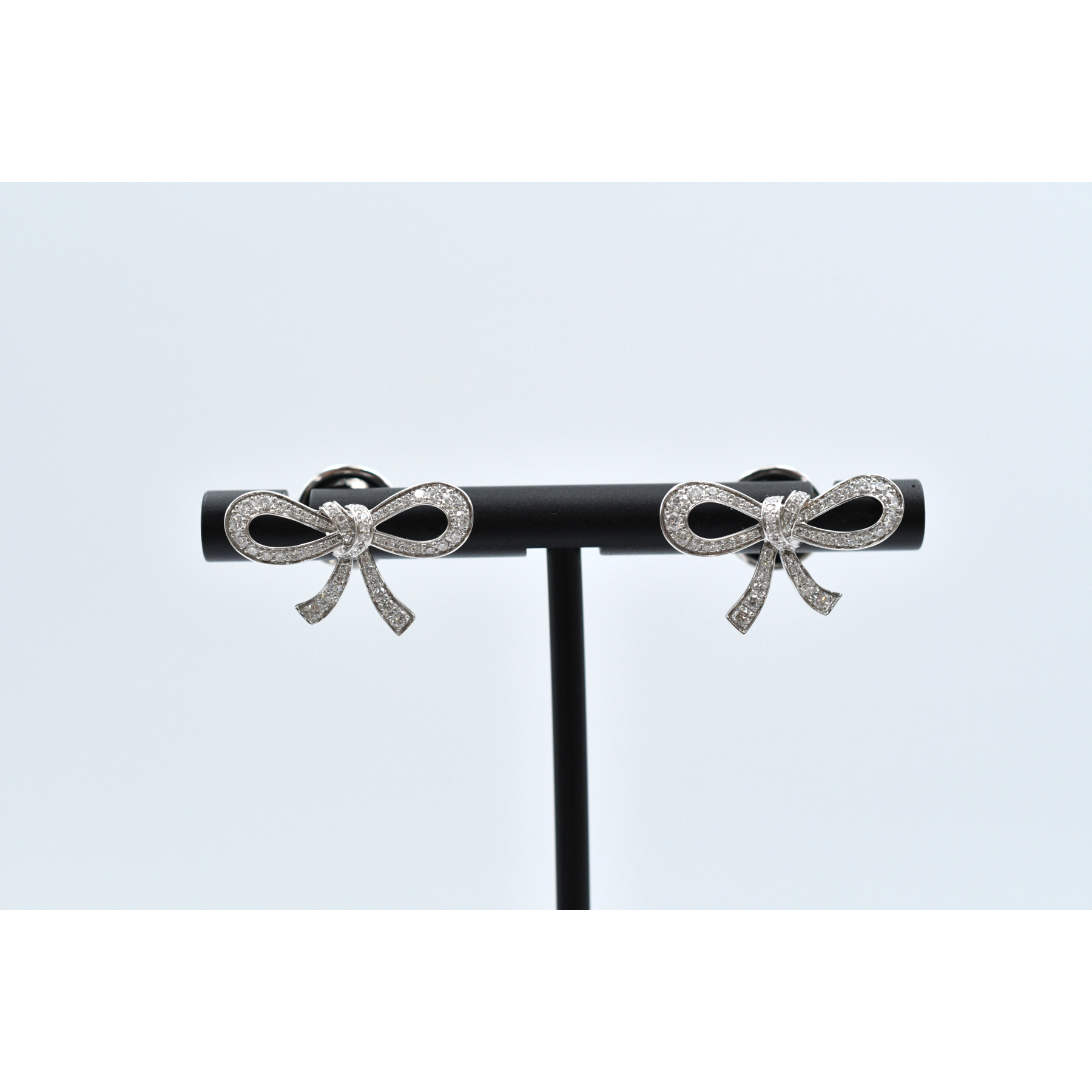 グラフ ティルダズ ボウ スタッド ピアス Au750WG GE60092 Aランク