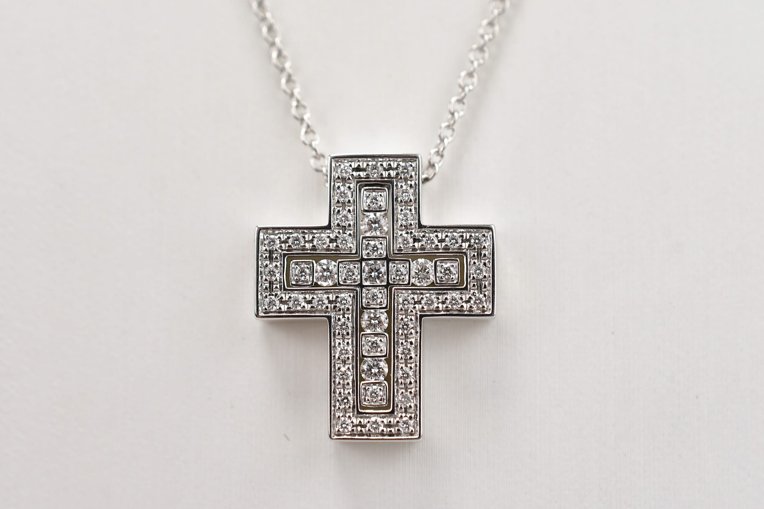 ダミアーニ ベルエポック ダイヤクロスネックレス XS 750WG 買取実績 ダミアーニ ベルエポック ダイヤクロスネックレス XS 750WG 買取実績