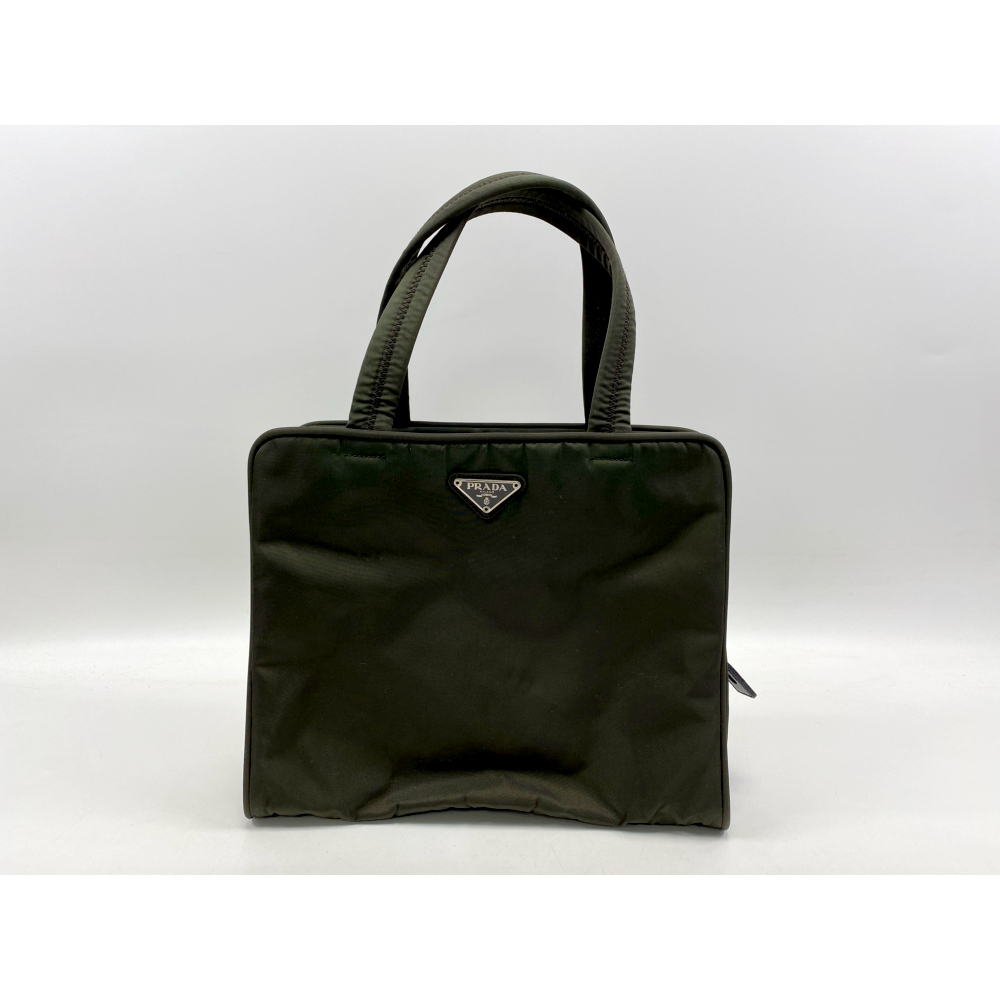 suisui最終値下げ！【PRADA】テスートナイロン ハンドバッグ 楽天市場】プラダ ハンドバッグ ブラック シルバー NERO