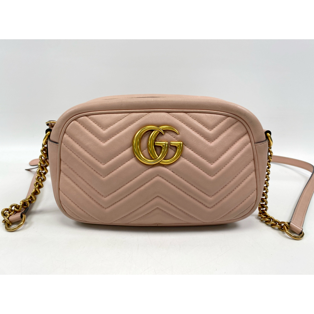 【美品】グッチ GGマーモント　チェーン ショルダーバッグ　レザー　ピンク グッチ GGマーモント レザー チェーンショルダーバッグ ピンク