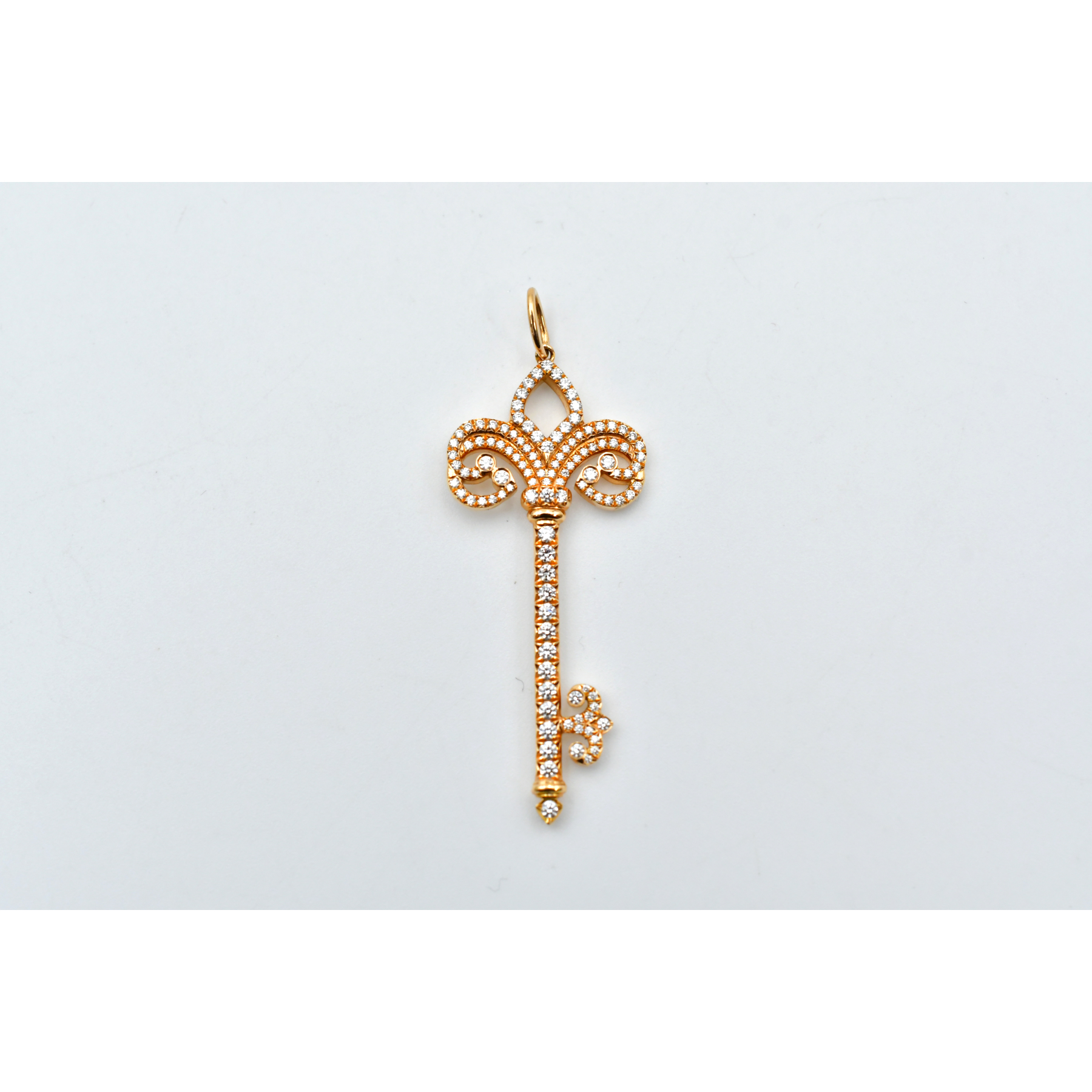 ティファニー フルール ド リス キー ダイヤチャーム ミディアム ネックレストップ Au750 ABランク