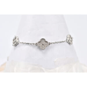 ヴァンクリーフ＆アーペル スウィートアルハンブラ ダイヤモンド 6モチーフ ブレスレット Au750 WG VCARO85700 買取実績【買取日：2025年9月11日】