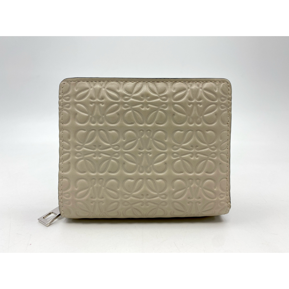 ロエベ リピート アナグラム コンパクトウォレット ベージュ カーフスキン 109.55.Z41 Bランク