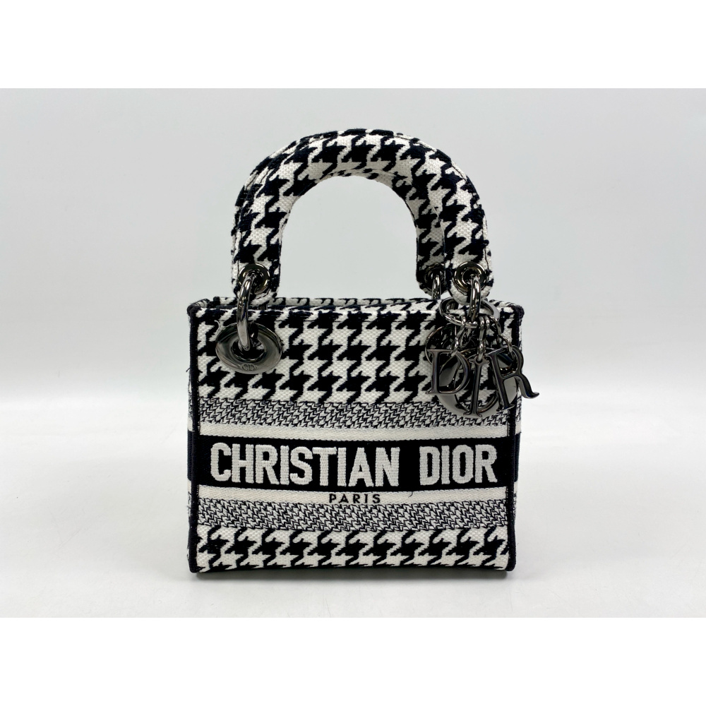 Dior ロゴ入りキャンバスハンドバッグ Dior ロゴ入りキャンバスハンドバッグ