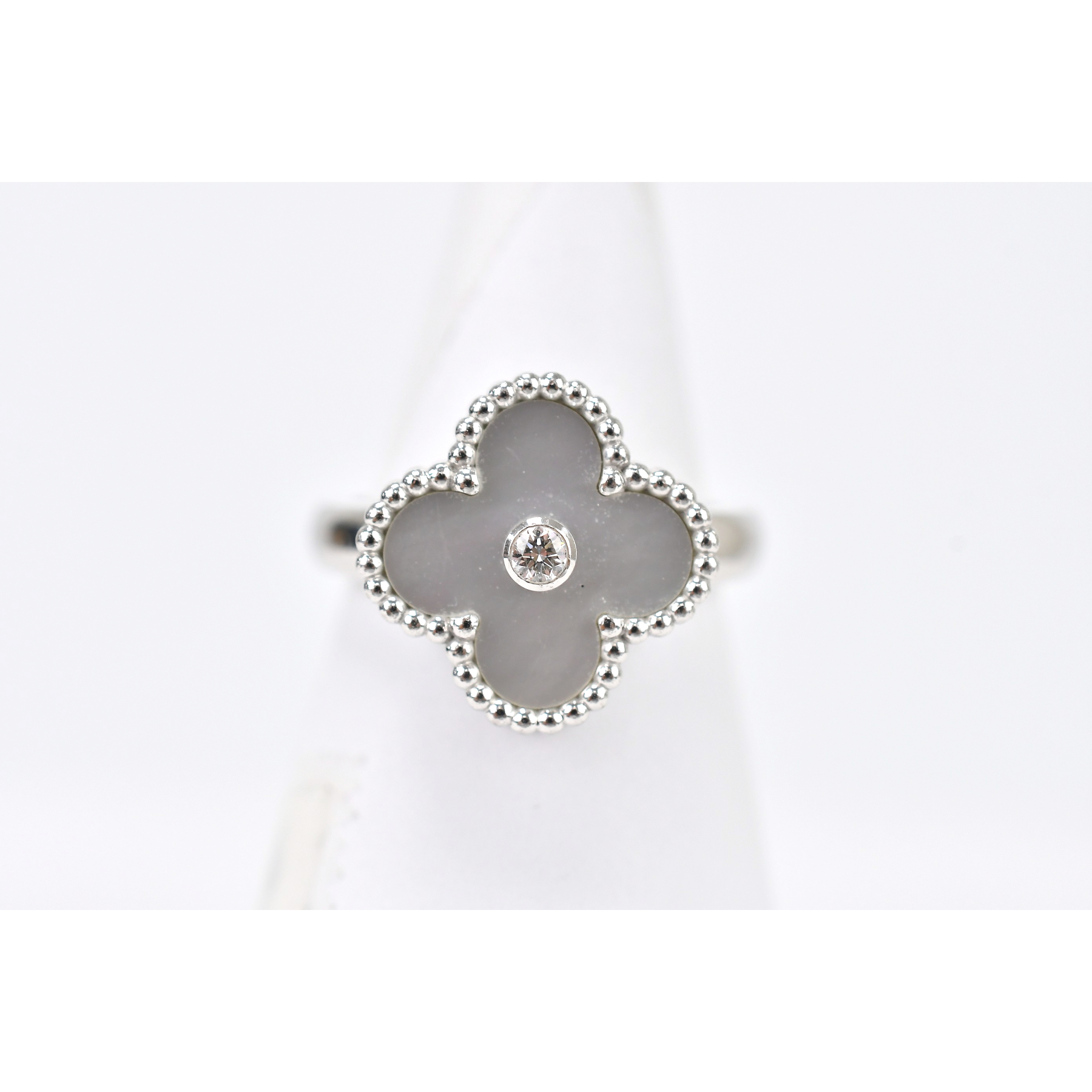 ヴァンクリーフ＆アーペル ヴィンテージアルハンブラ マザーオブパール 1Pダイヤ リング 750WG #54 Bランク