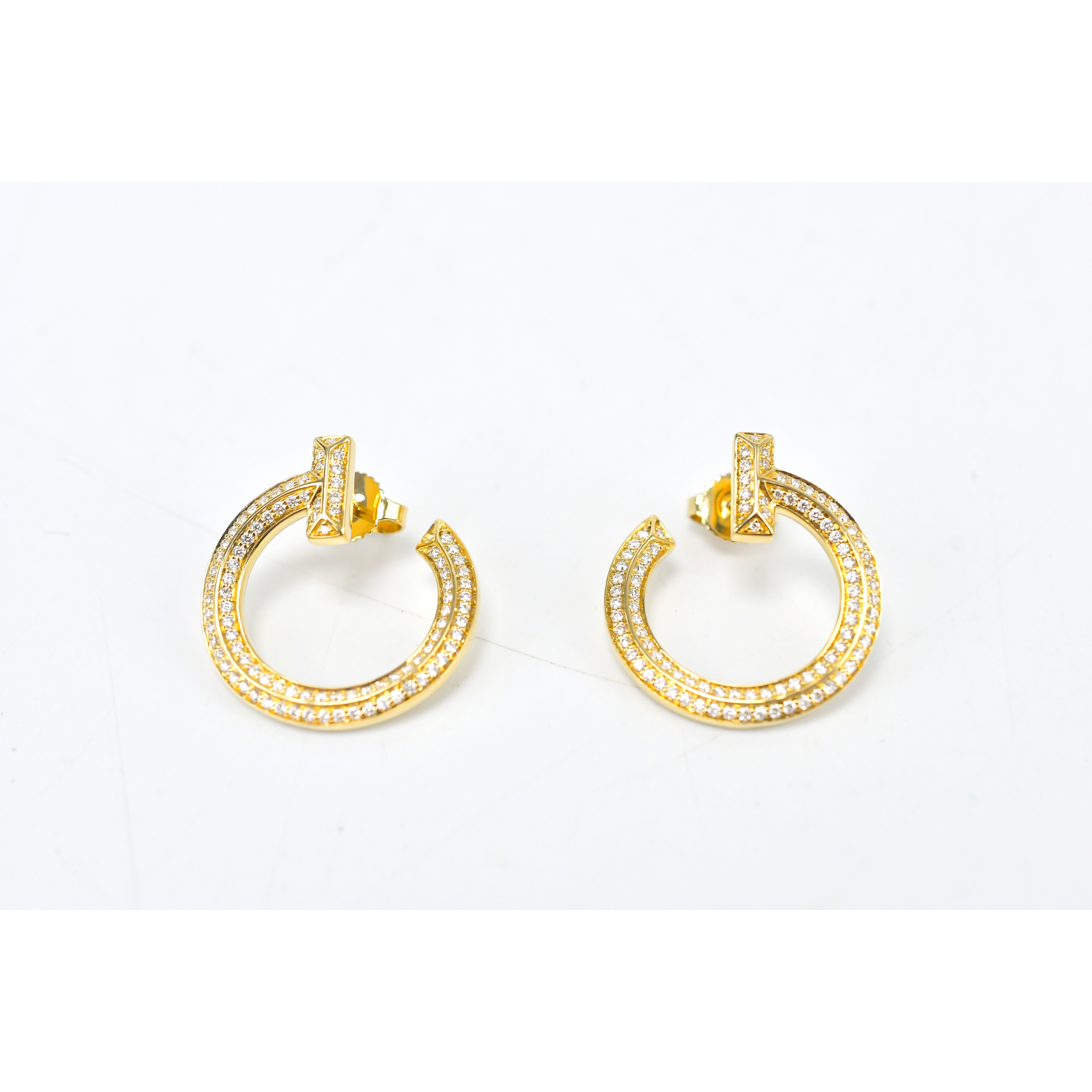 ティファニー Tワン オープン フープ ダイヤ ピアス YG Aランク