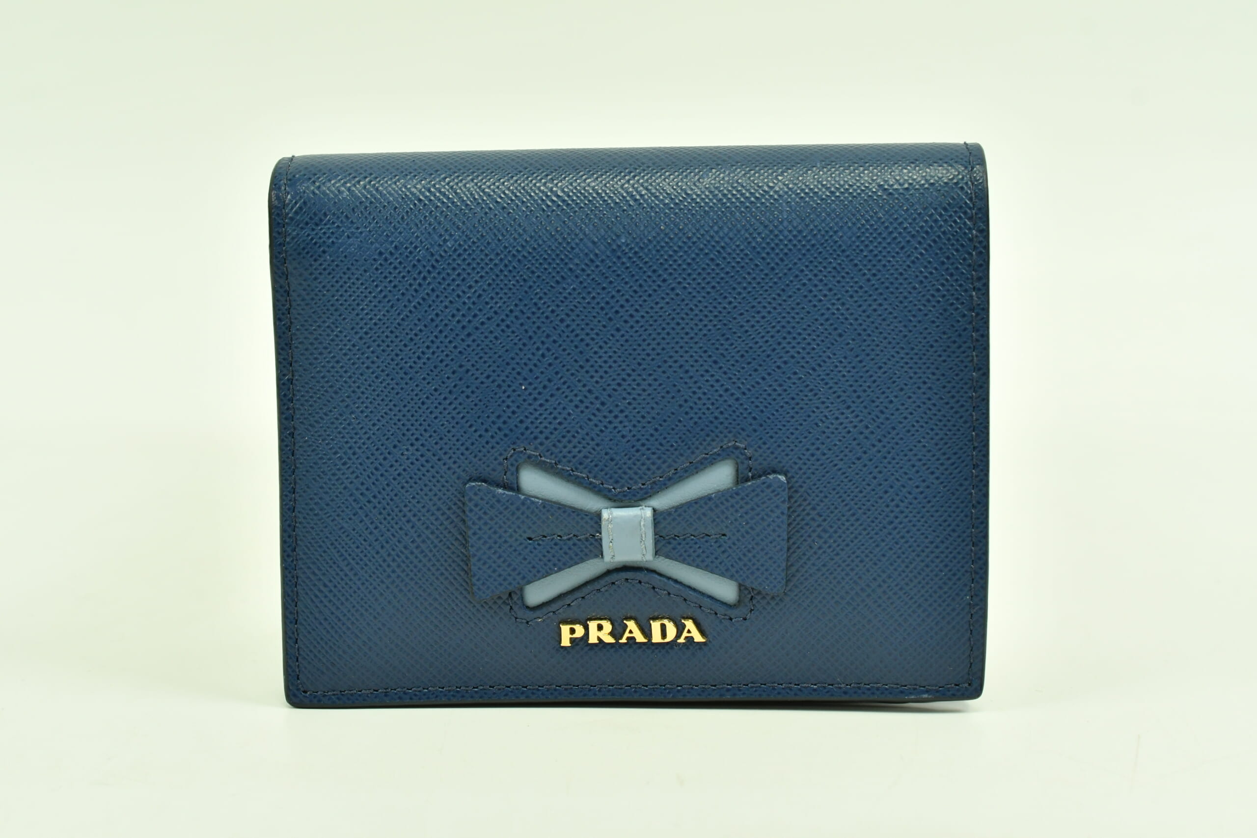 プラダ サフィアーノ 二つ折財布 リボンモチーフ ブルー レザー 1MV204_2B7S_F0RAU ABランク