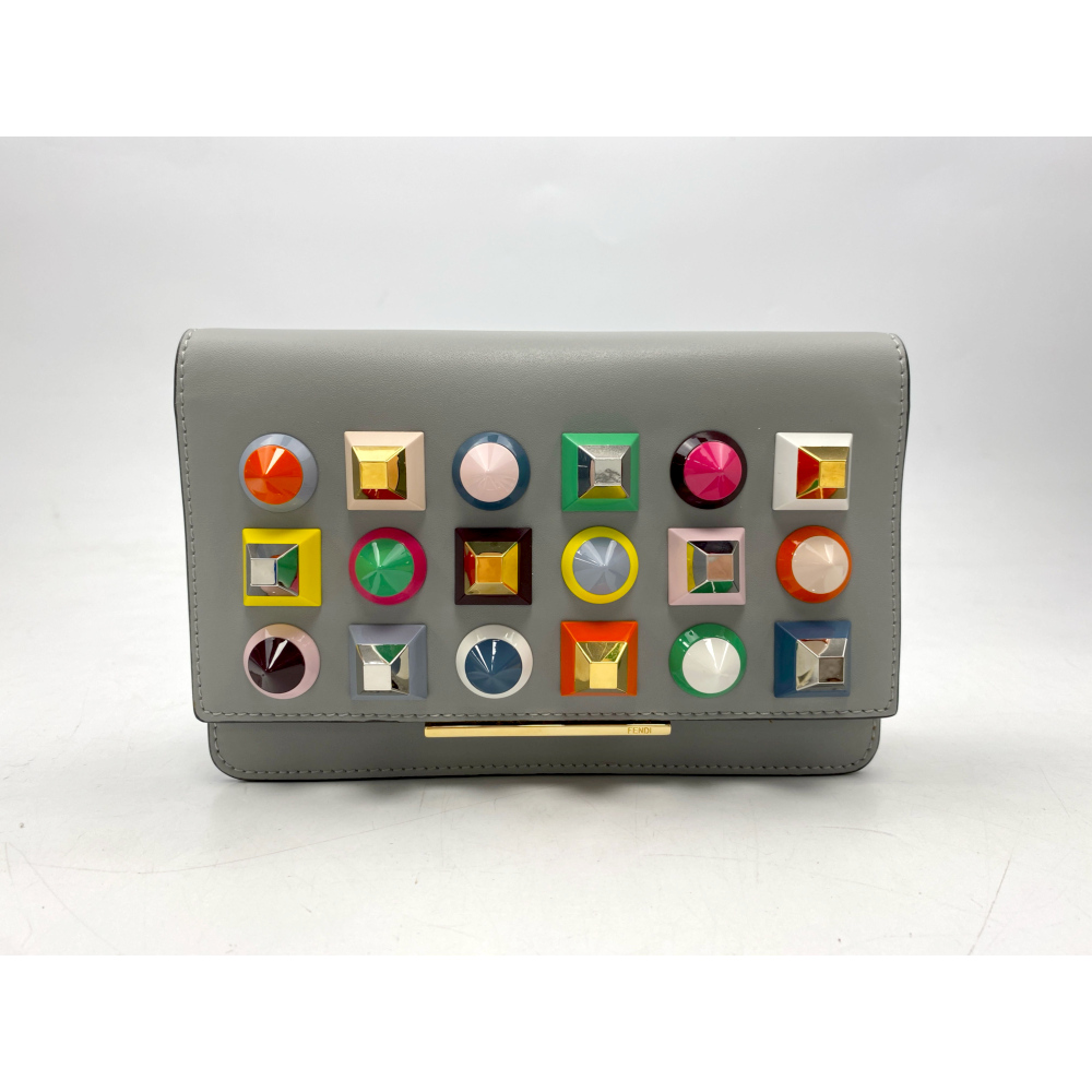 フェンディマルチスタッズレザーチェーンショルダーマルチカラー