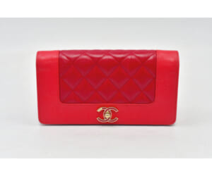 シャネル マドモアゼル フラップウォレット 赤 ラムスキン GD金具 買取実績【買取日：2025年9月10日】
