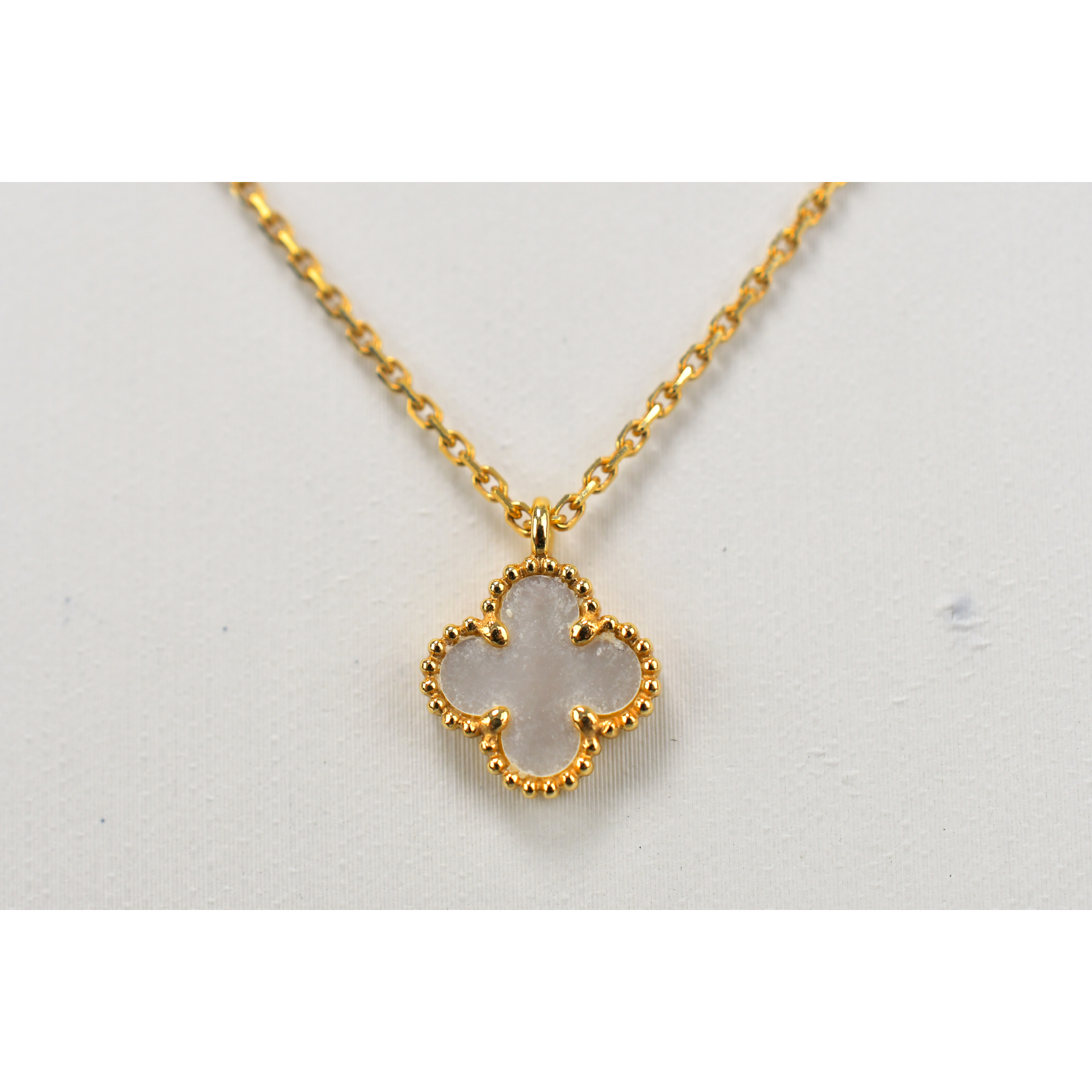 ヴァンクリーフ&アーペル スウィートアルハンブラ ネックレス パール Au750YG Bランク