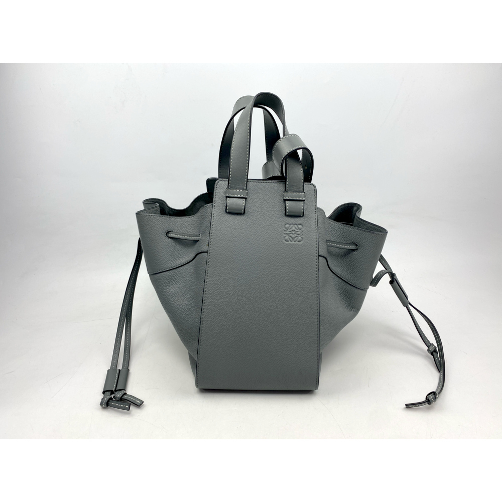 ロエベ ハンモック ミディアム グレー レザー Bランク