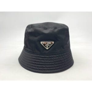 プラダ Re-Nylon トライアングルロゴ バケットハット 黒 ナイロン #M 2HC137 買取実績【買取日：2025年9月15日】