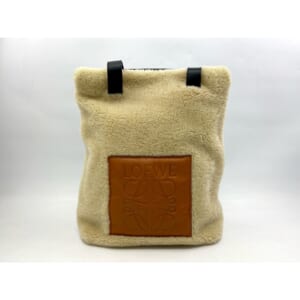 ロエベ ムートン アナグラム トートバッグ 黒 ベージュ 買取実績【買取日：2025年9月12日】