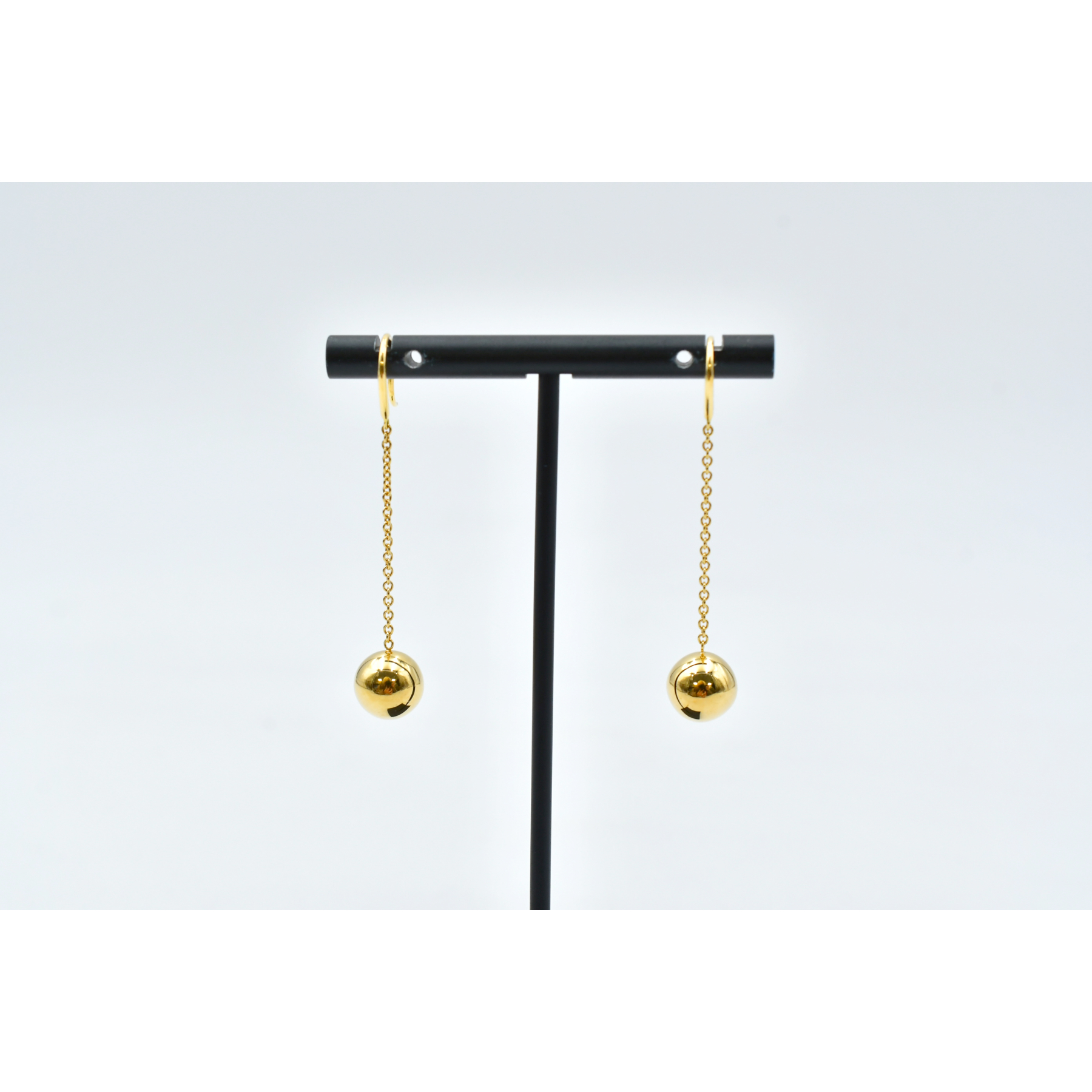 ティファニー ハードウェア ボールピアス Au750YG Bランク