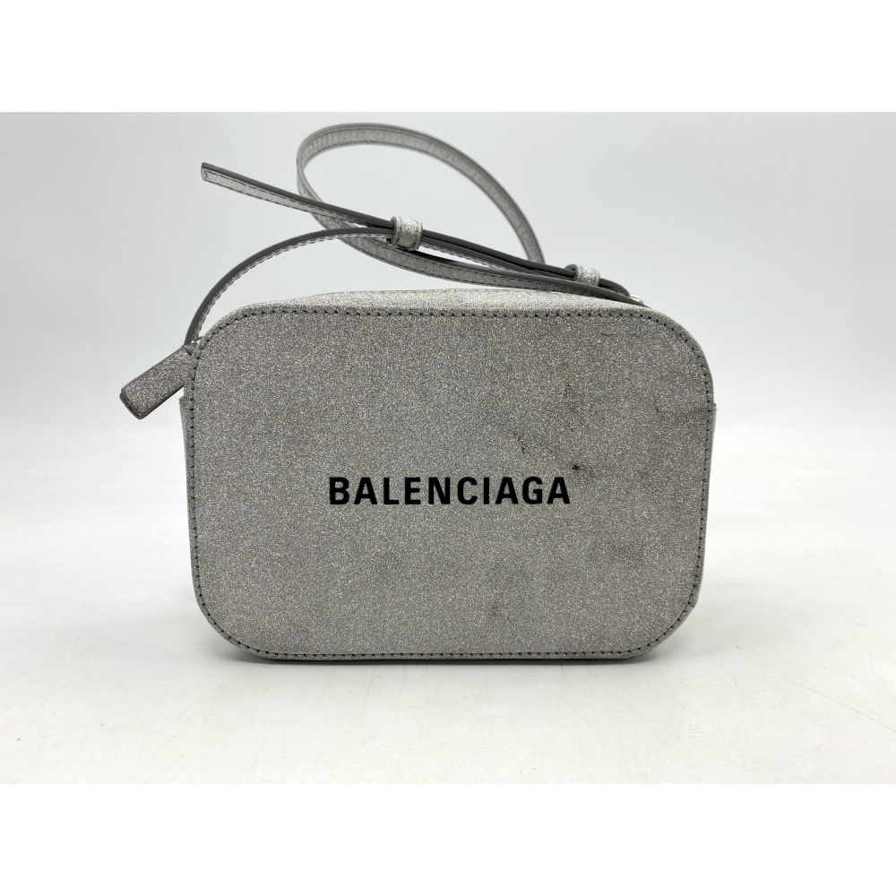 バレンシアガ エブリデイ カメラバッグ グリッター シルバー レザー 552372 Bランク