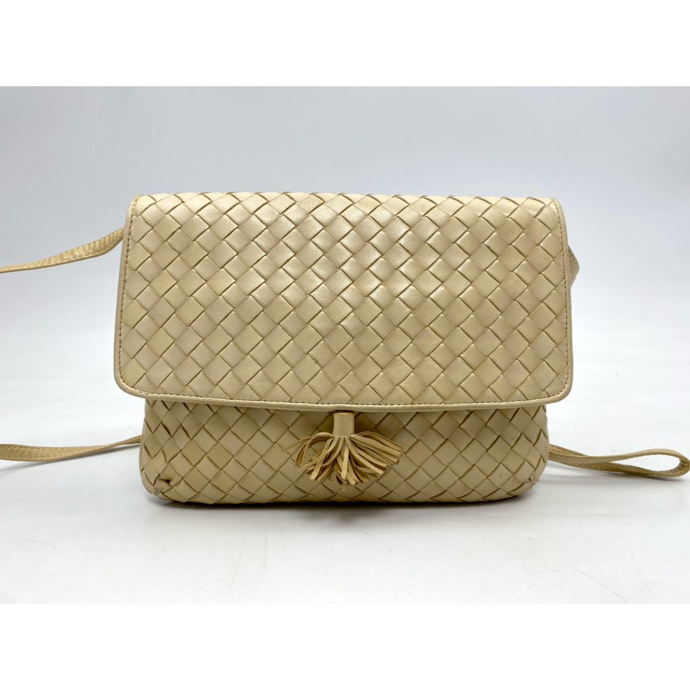 ボッテガヴェネタ イントレチャート ショルダーバッグ ベージュ レザー Bランク