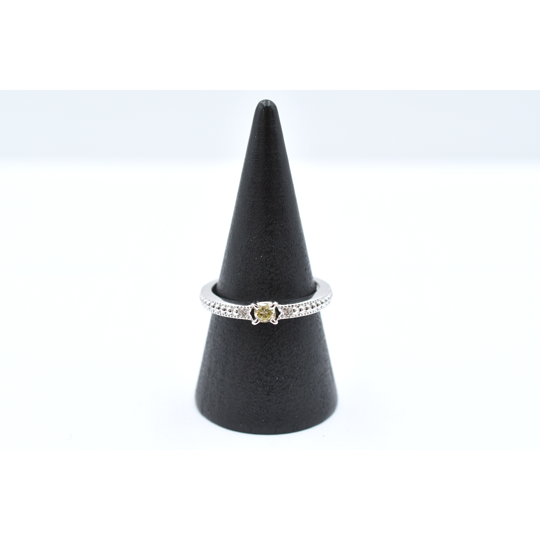 メレダイヤリング K10WG 0.11ct 0.04ct Bランク