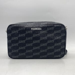 バレンシアガ シグネチャー カメラバッグ 黒 702723 買取実績【買取日：2025年10月17日】