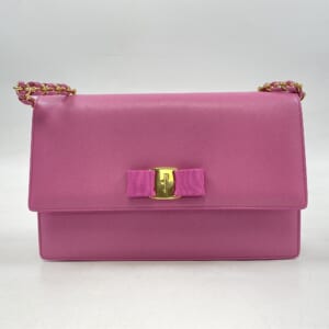 サルヴァトーレ フェラガモ ショルダーバッグ ピンク GD金具 買取実績【買取日：2025年10月26日】
