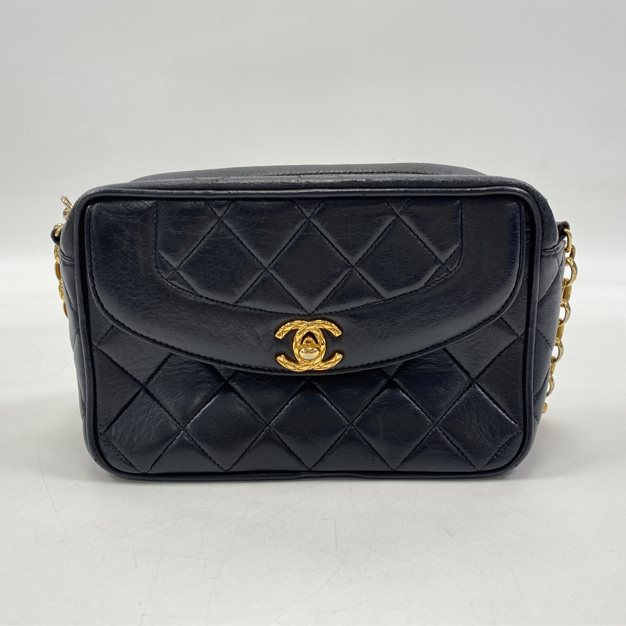 53.シャネル チェーンショルダー ミニマト　タッセル ラムスキン R G金具 シャネル チェーンタッセル ミニショルダーバッグ ブラック レザー