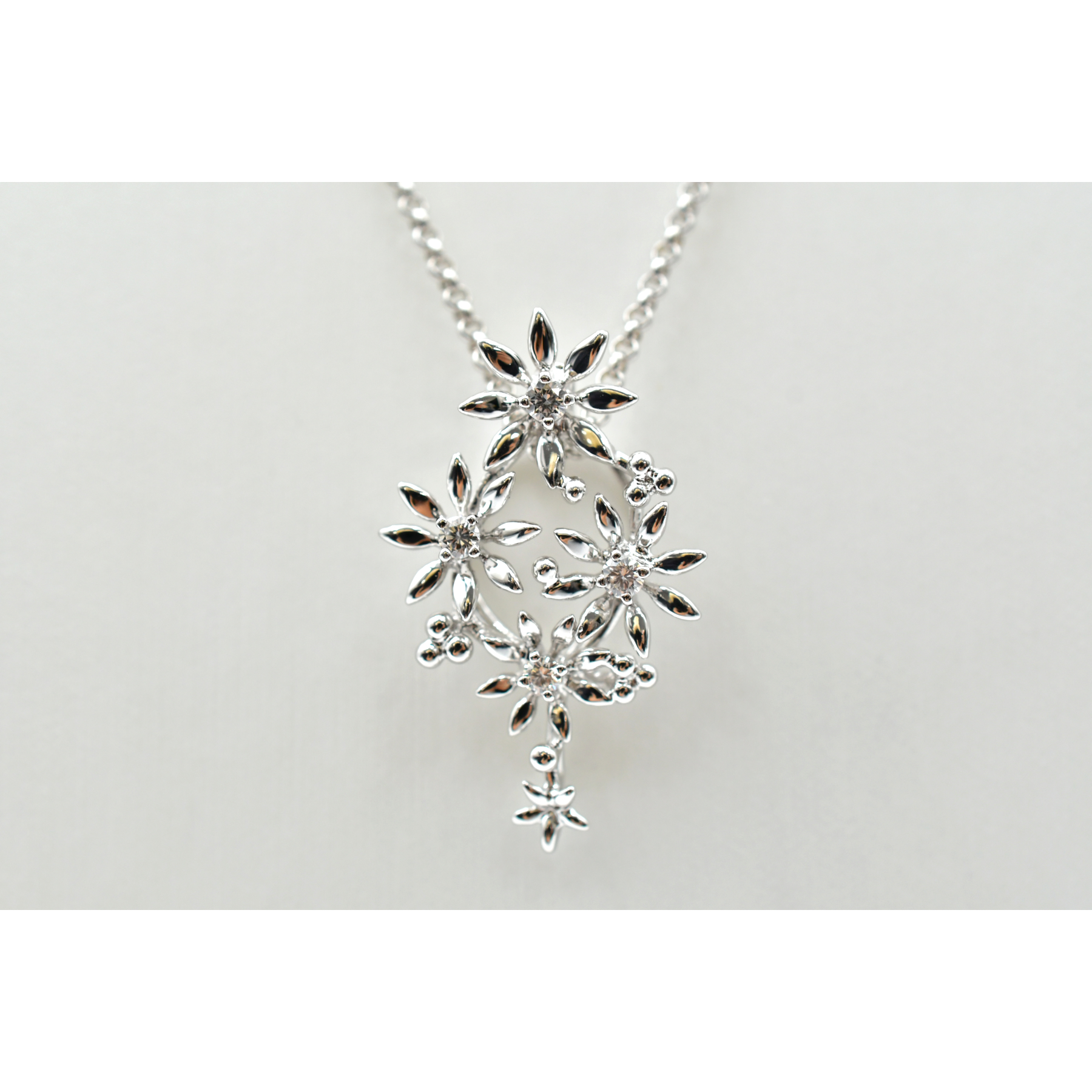 タサキ ダイヤネックレス K18WG 0.16ct Bランク