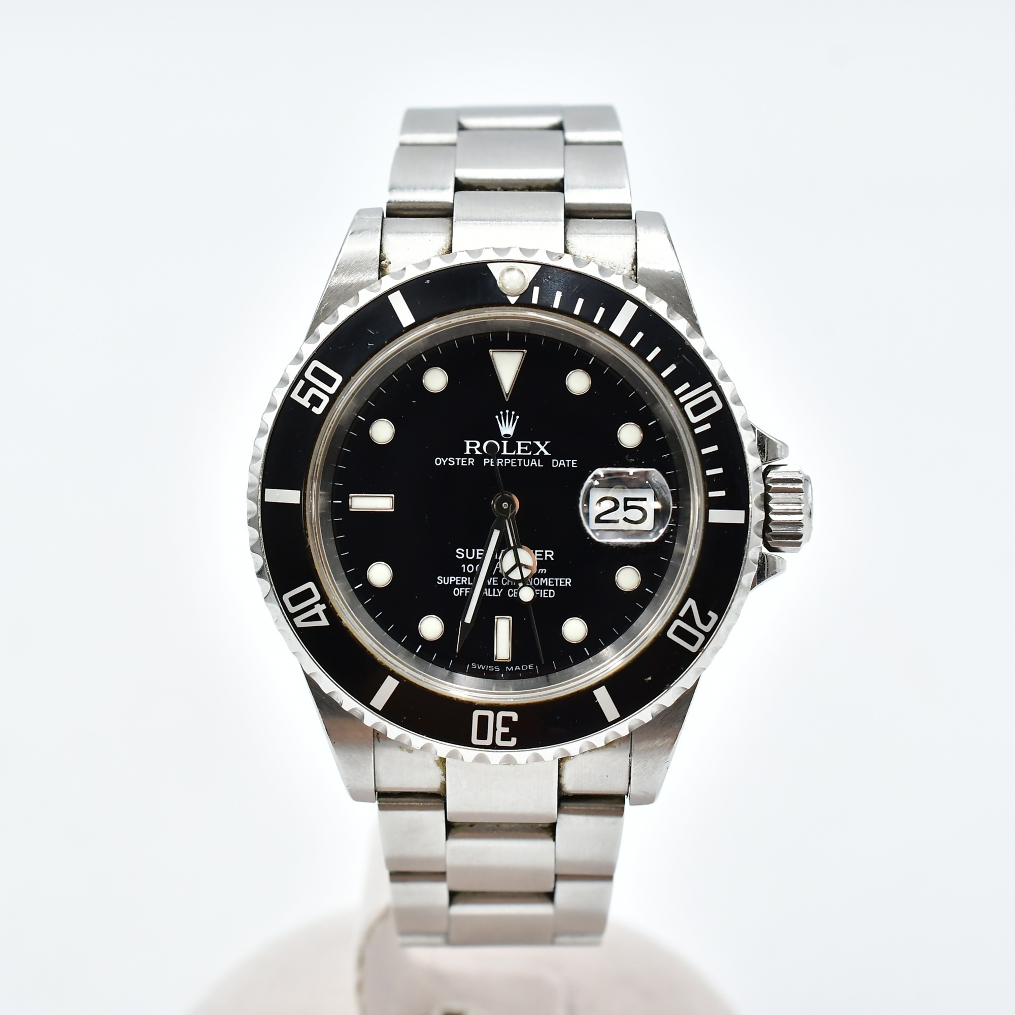 ロレックス サブマリーナーデイト 黒文字盤 SS/AT 16610 Bランク