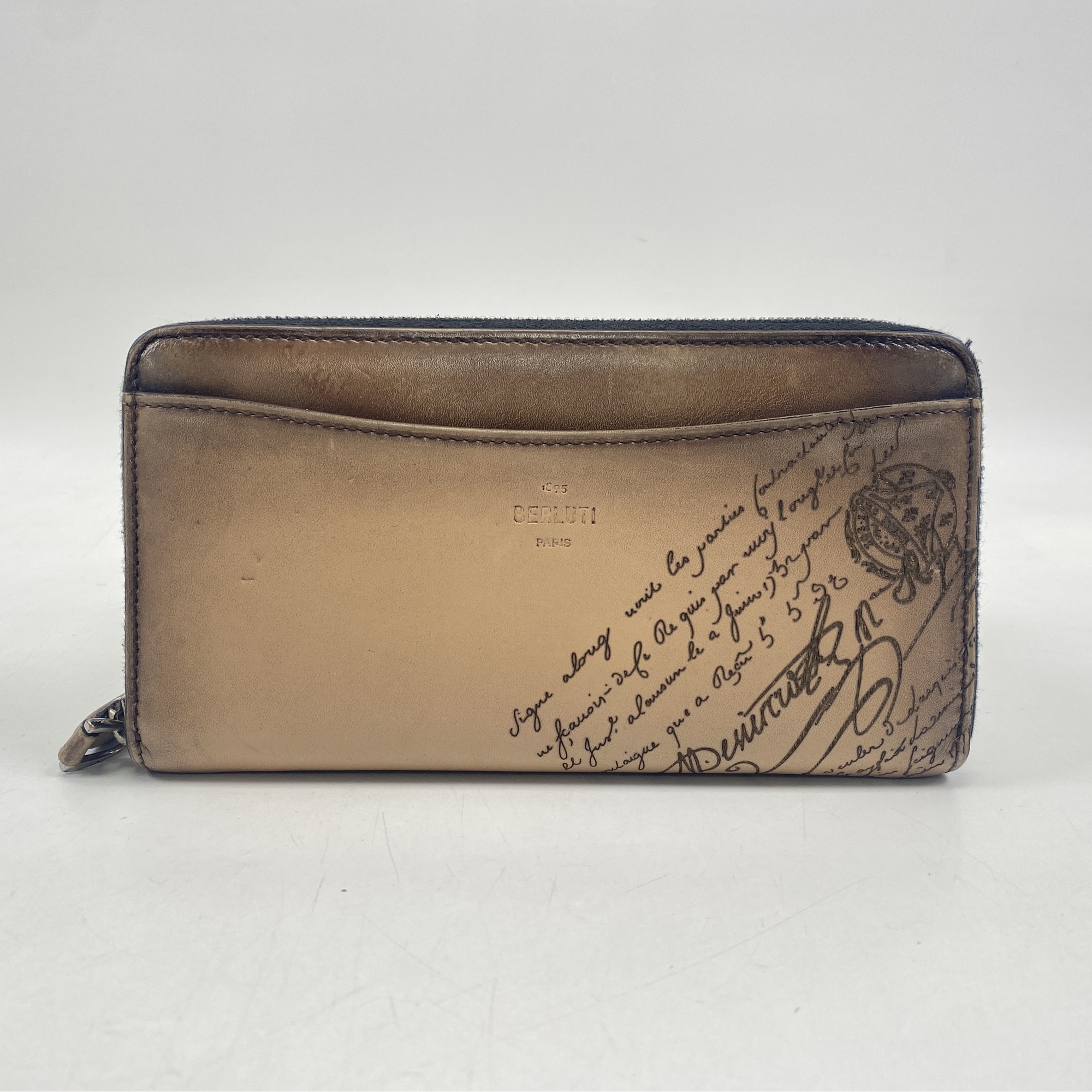 ベルルッティ イタウバ カリグラフィー ラウンドファスナー長財布 ブラウン スクリットレザー Bランク