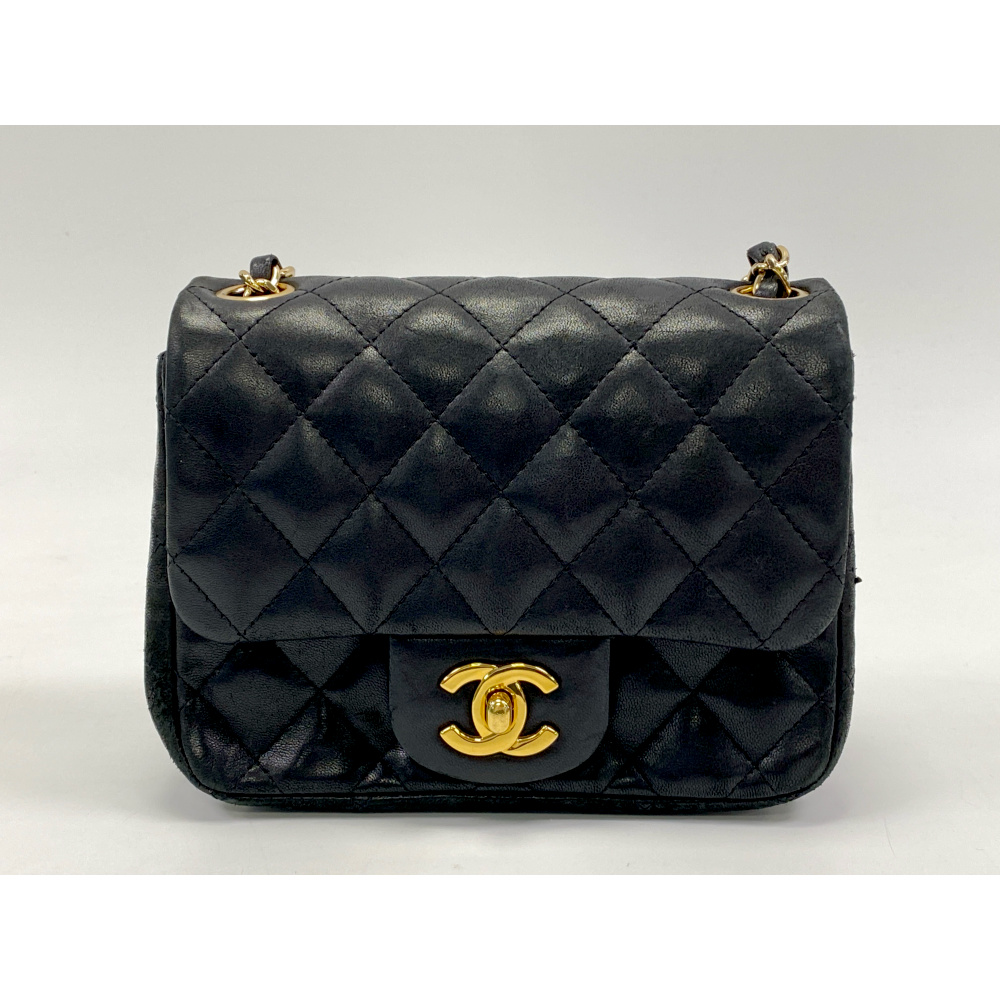 シャネル ミニマトラッセ 17 Sフラップ Sチェーンショルダー GD金具 黒 ラム Bランク