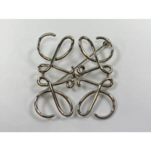 ロエベ アナグラム ブローチ シルバー 買取実績【買取日：2025年10月3日】