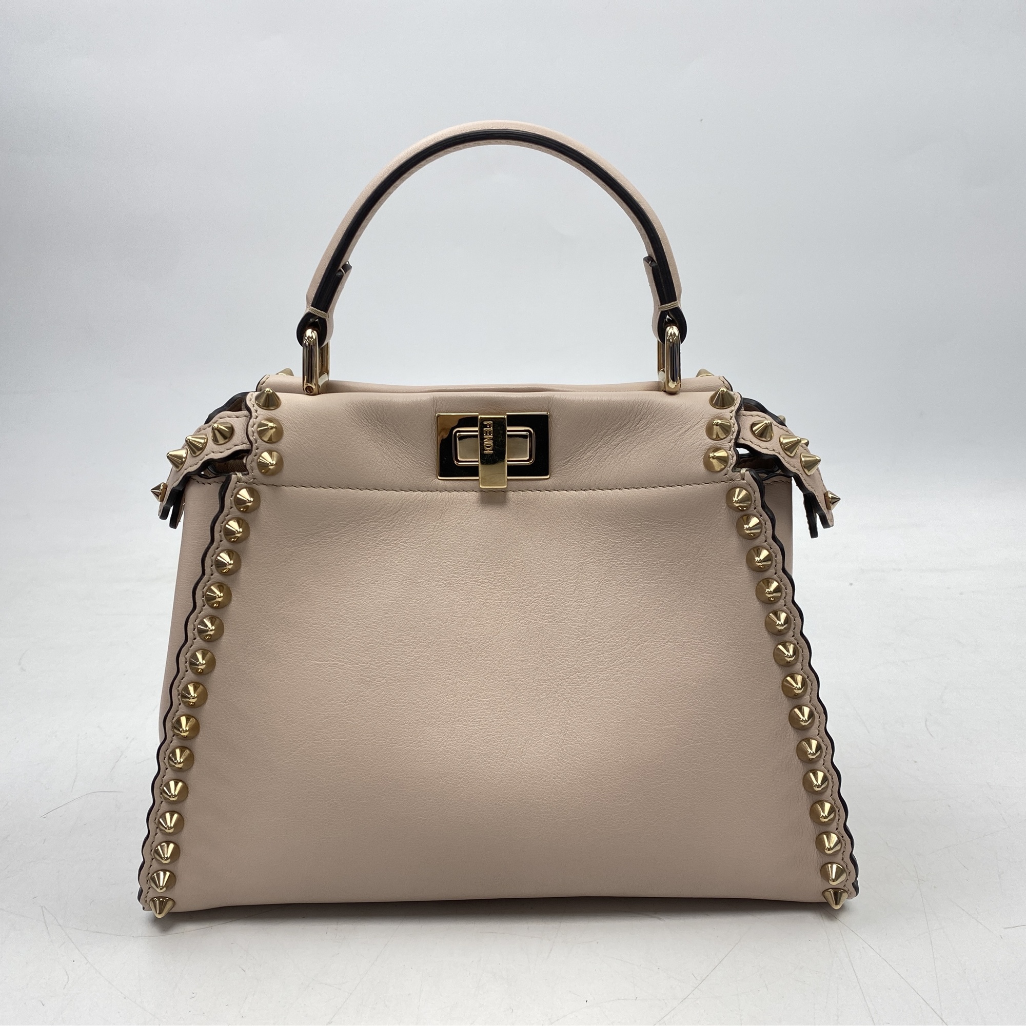 フェンディ ピーカブー ミニ スタッズ 2WAYハンドバッグ ベージュ レザー Aランク