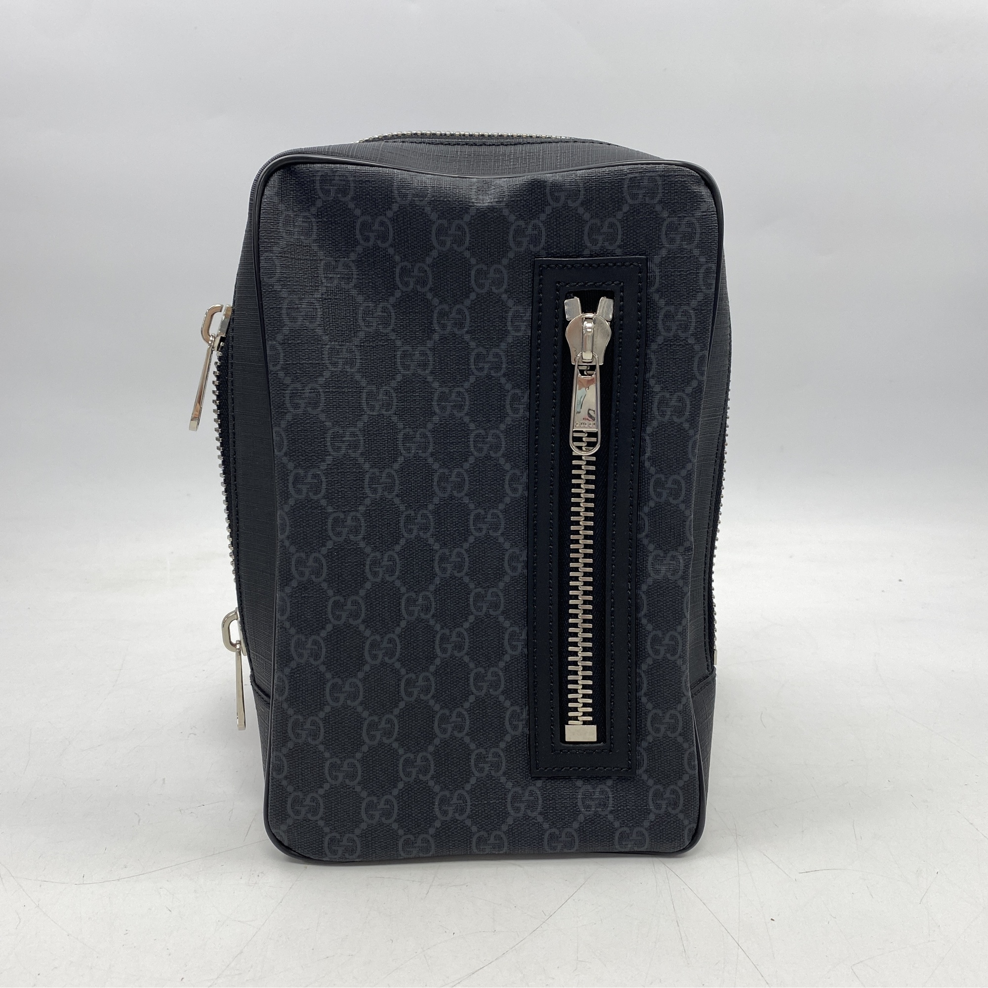 グッチ GGスプリーム ボディバッグ 黒 PVCレザー ABランク