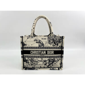 ディオール ブックトート スモール エンブロイダリー 白 キャンバス 買取実績【買取日：2025年9月25日】