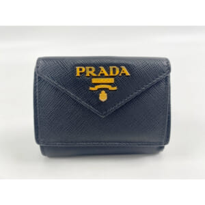 プラダ サフィアーノ コンパクトウォレット 黒 レザー 買取実績【買取日：2025年10月8日】