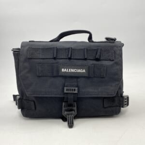 バレンシアガ Army メッセンジャーバッグ スモール 黒 リサイクルナイロン 買取実績【買取日：2025年10月23日】