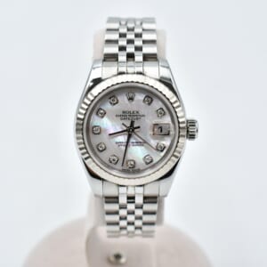 ロレックス デイトジャスト ホワイトシェル文字盤 SS×WG/AT 179174NG 買取実績【買取日：2025年10月11日】