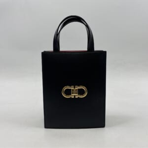 サルヴァトーレ フェラガモ ダブルガンチーニ ミニ ショルダーバッグ 黒 レザー 21 8358 NERO 0771687 買取実績【買取日：2025年10月21日】