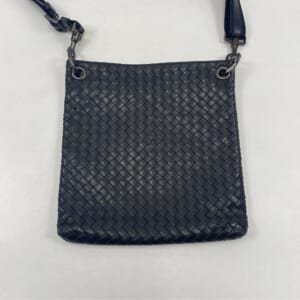 ボッテガヴェネタ イントレチャート ショルダーバッグ ブラック レザー 172736 172736 買取実績【買取日：2025年10月24日】