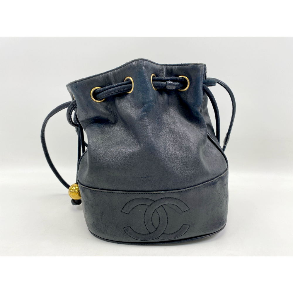 シャネル ココマーク 巾着ショルダーバッグ 黒 ラムスキン ココボール Bランク